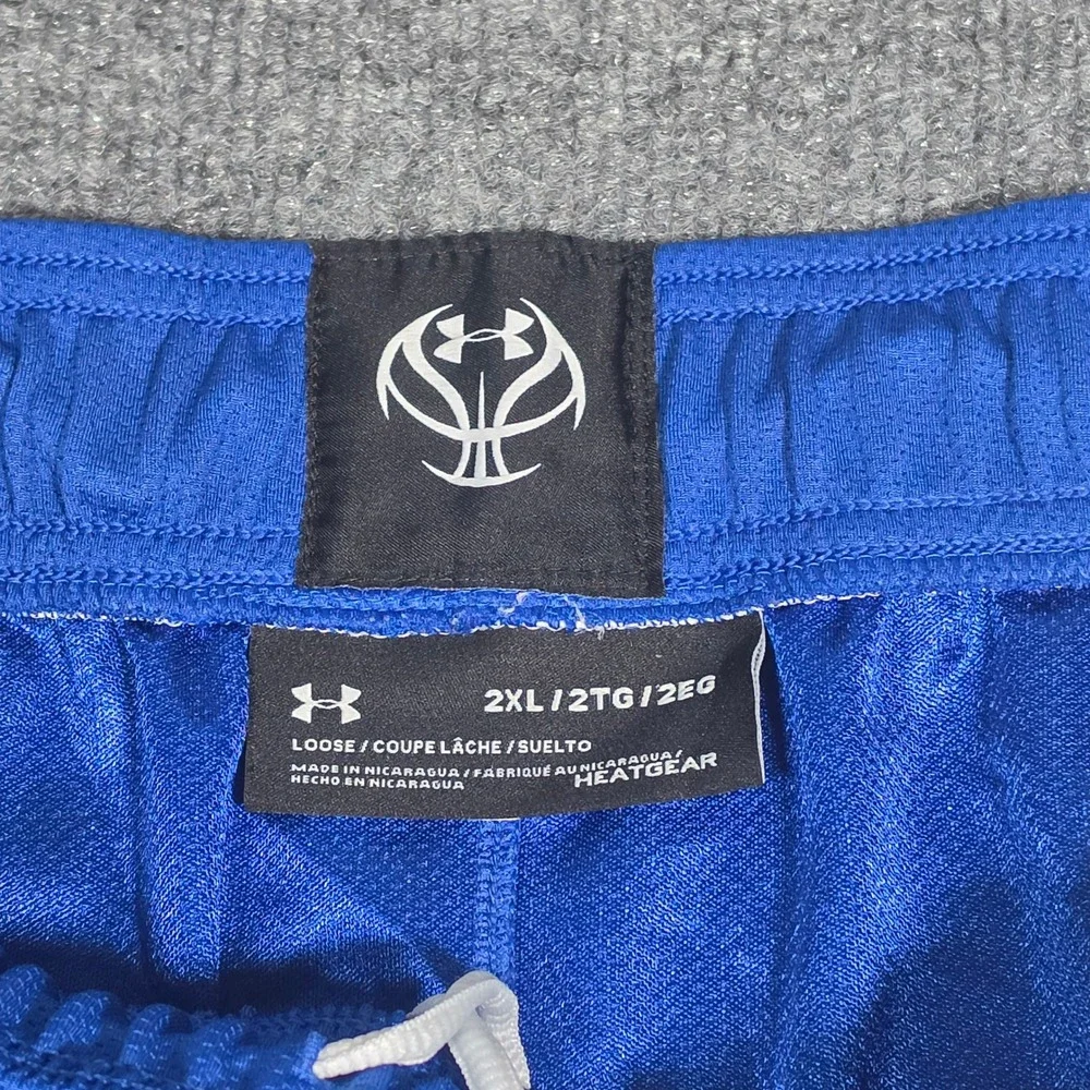 Under Armour Mens 2XL Blue HeatGear Basketball Shorts Loose Fit Striped Athletic